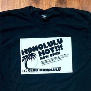 Honolulu Hot! Gay Bathhouse T-Shirt on Black Hanes 100% Cotton Perfect T-Shirt